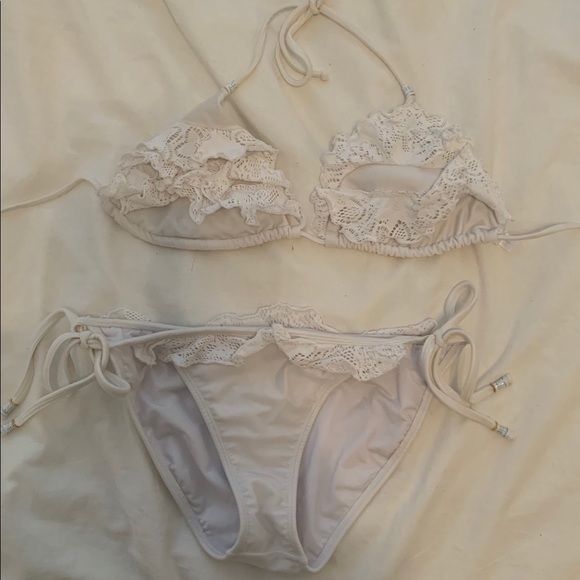 PilyQ(PQ) Bahama White Bikini - Picture 2 of 10